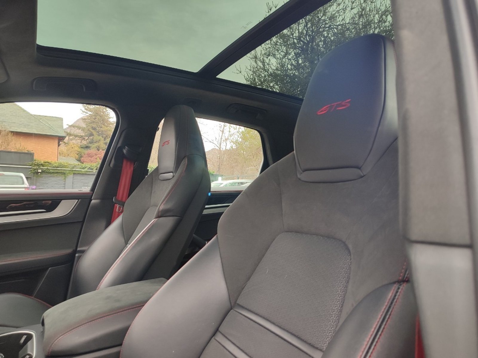 PORSCHE CAYENNE GTS 4.0 V8 4WD 2025 - Imagen 12 de 18