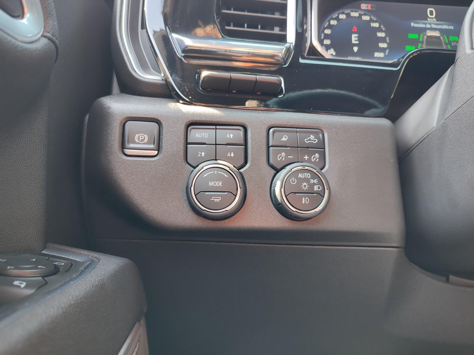 CHEVROLET SILVERADO HIGH COUNTRY 3.0 DT 4WD 2025 - Imagen 16 de 18