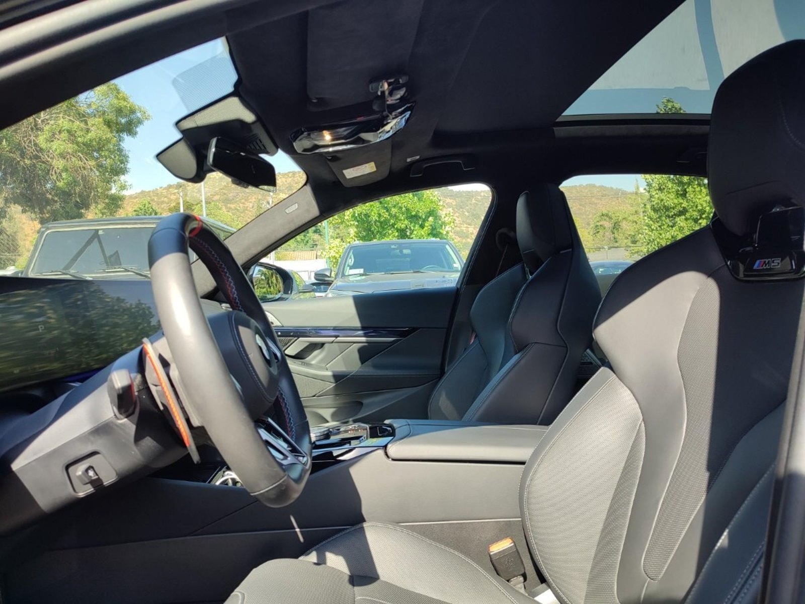 BMW M5 4.4 V8 XDRIVE 2025 - Imagen 11 de 18