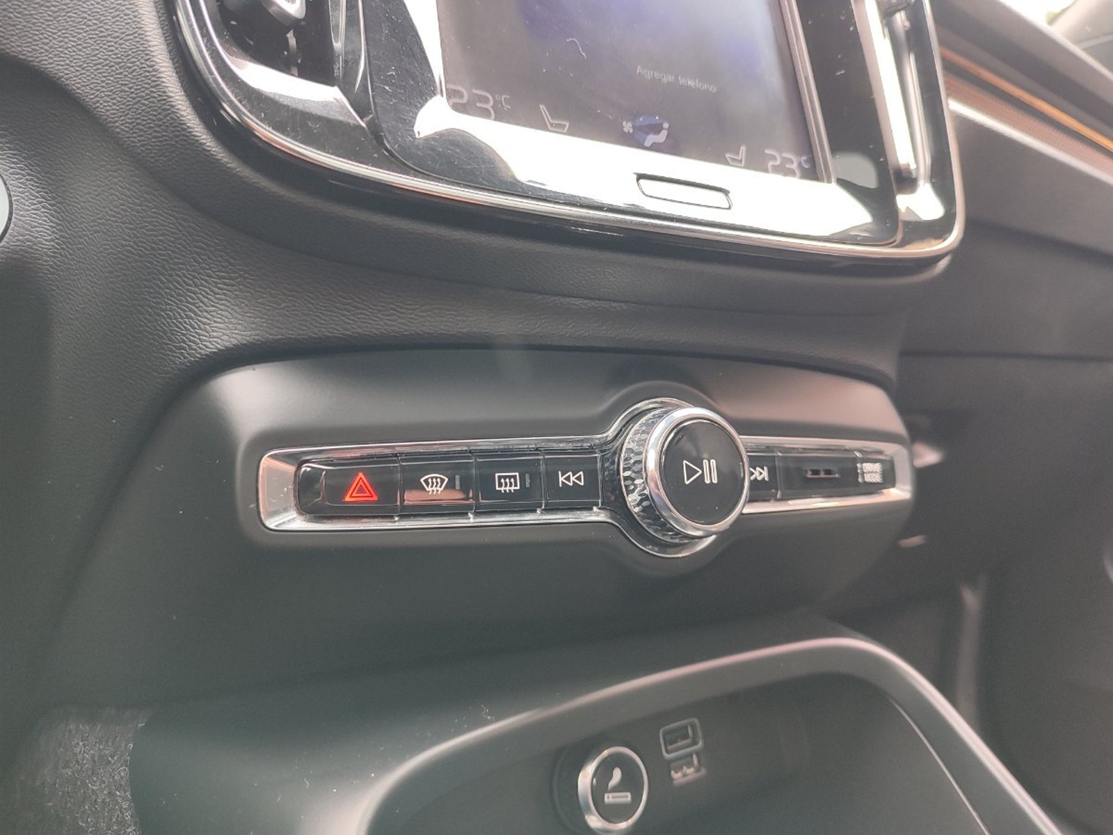 VOLVO XC40 T5 R-DESIGN PLUS 2.0 AWD 2019 - Imagen 15 de 18