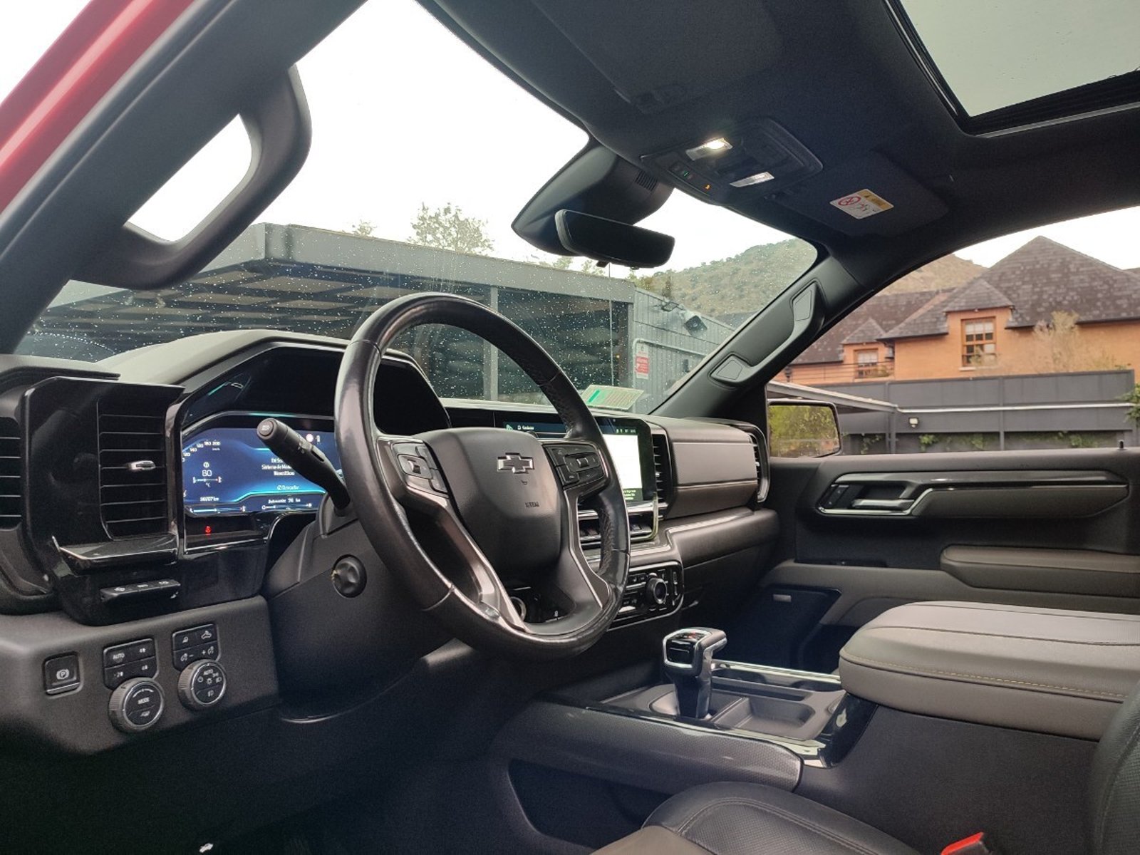 Chevrolet SILVERADO ZR2 6.2L 4WD 2023 - Imagen 11 de 18