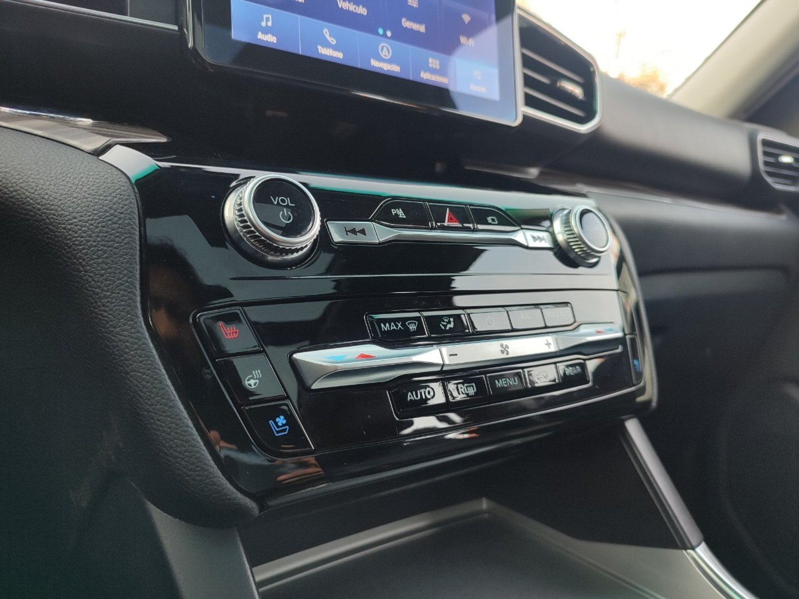 FORD EXPLORER LIMITED 4X4 2.3 ECOBOOST 2023 - Imagen 18 de 20