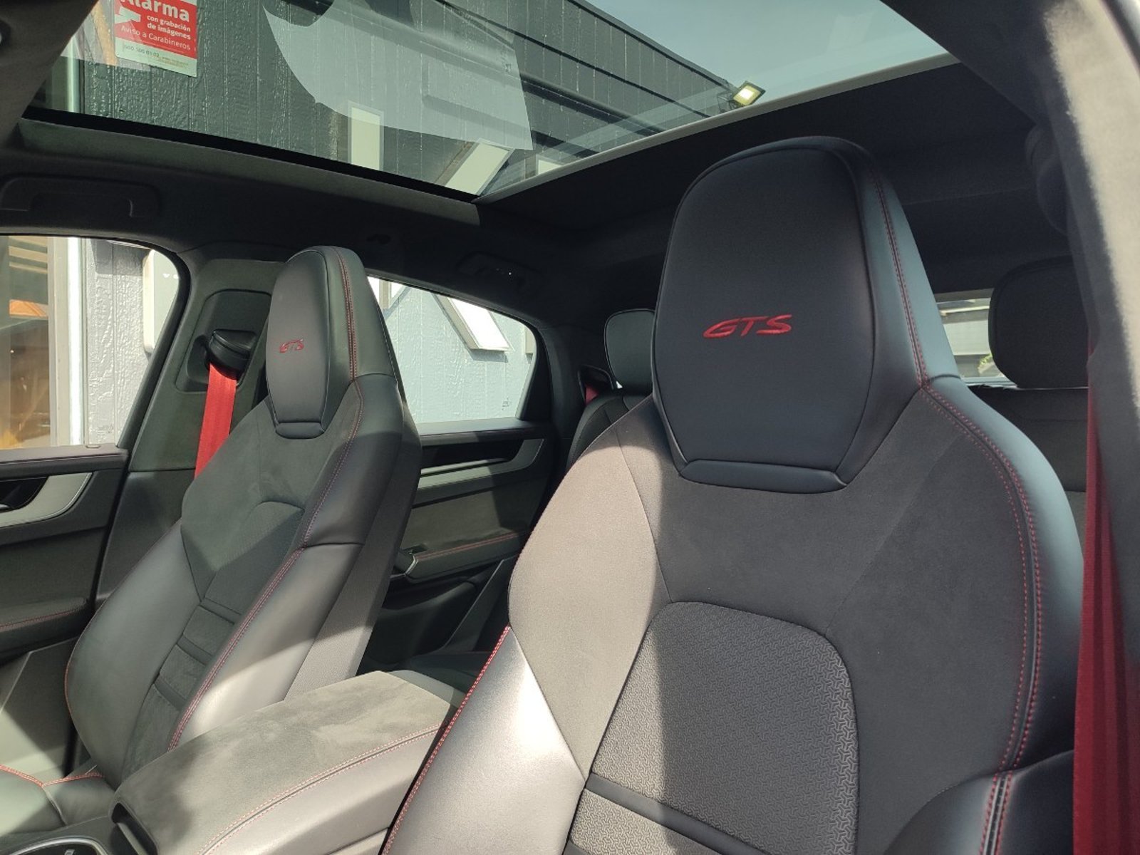PORSCHE CAYENNE COUPE GTS 4.0 V8 4WD 2025 - Imagen 13 de 19
