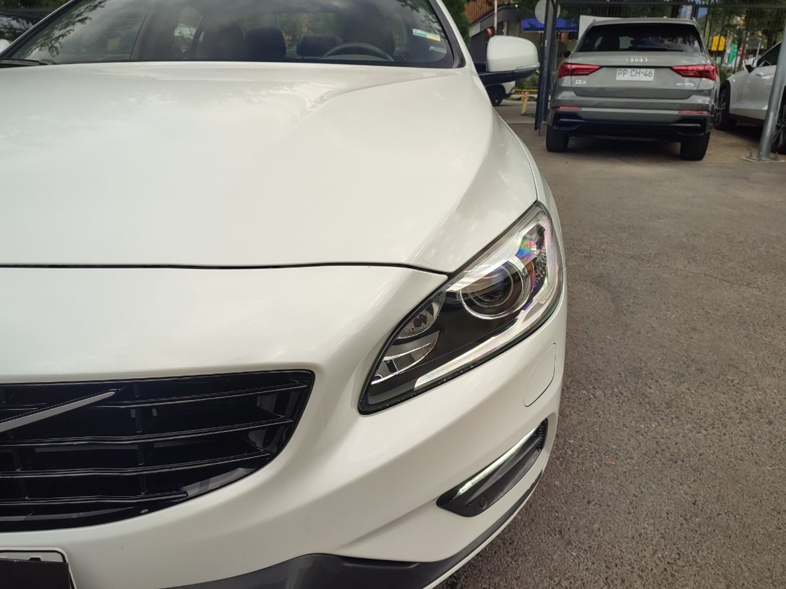 Volvo S60 T6 RDESIGN 4WD 2.0 2018 - Foto 2 de 16