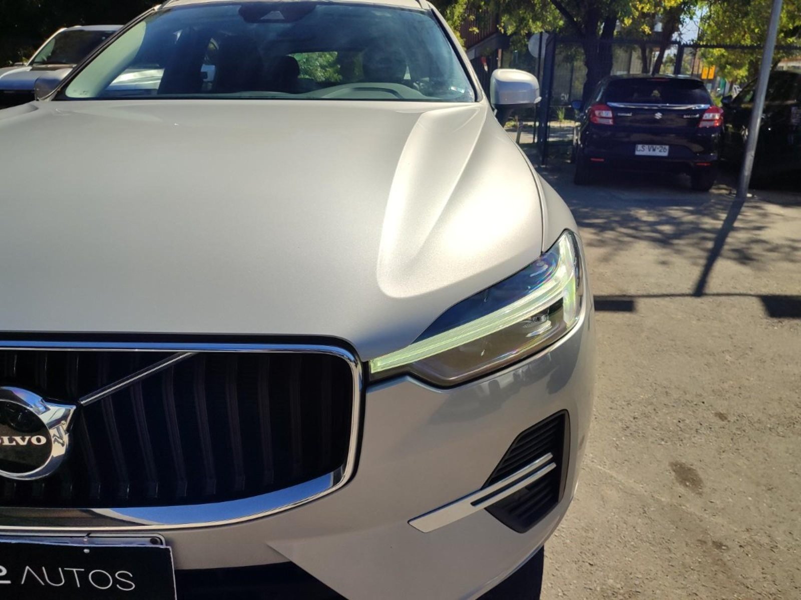 Volvo XC60 B5 II MOMENTUM 4WD 2022 - Foto 2 de 15