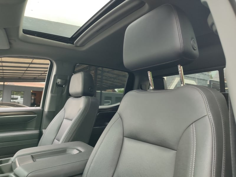 Chevrolet SILVERADO LT TRAILBOSS 5.3 4X4 2024 - Imagen 12 de 17
