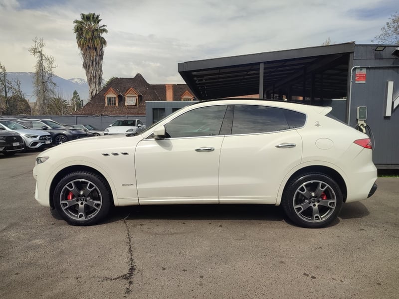 Maserati LEVANTE GRANSPORT 3.0 Q4 AT 2021 - Imagen 5 de 18