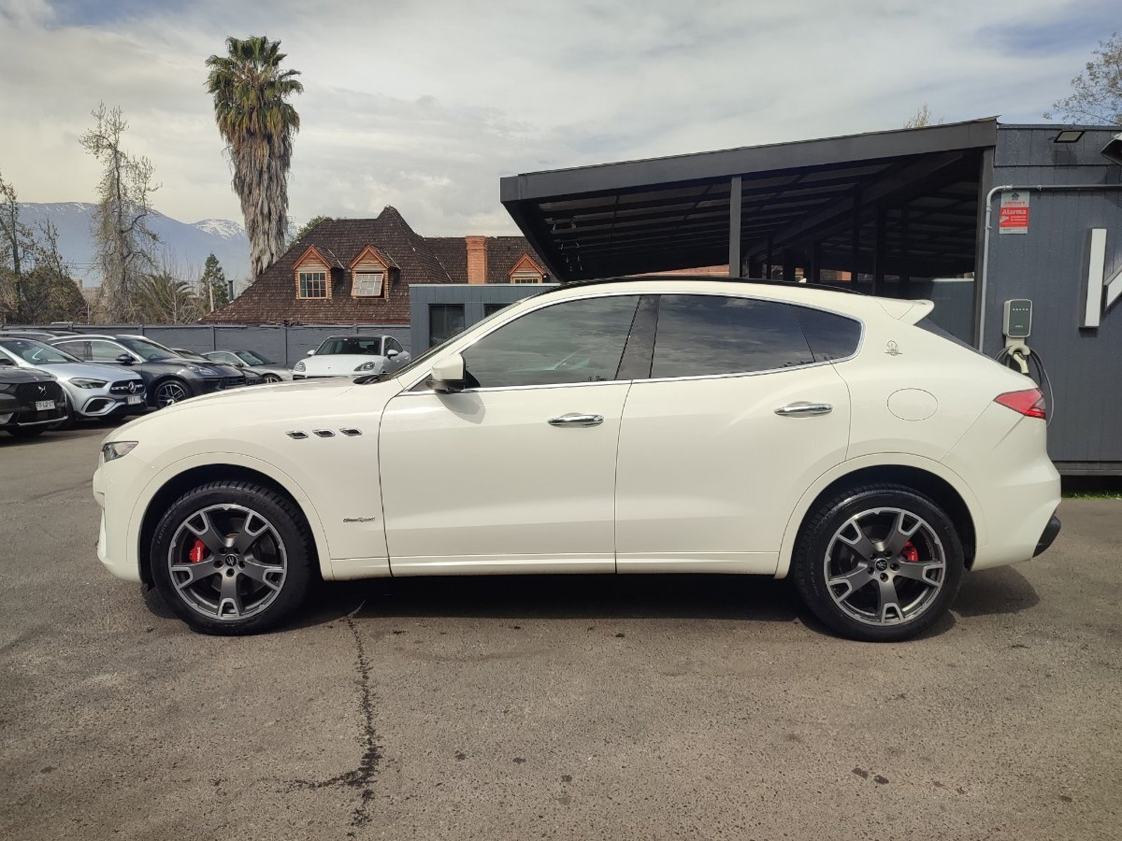 Maserati LEVANTE GRANSPORT 3.0 Q4 AT 2021 - Foto 5 de 18