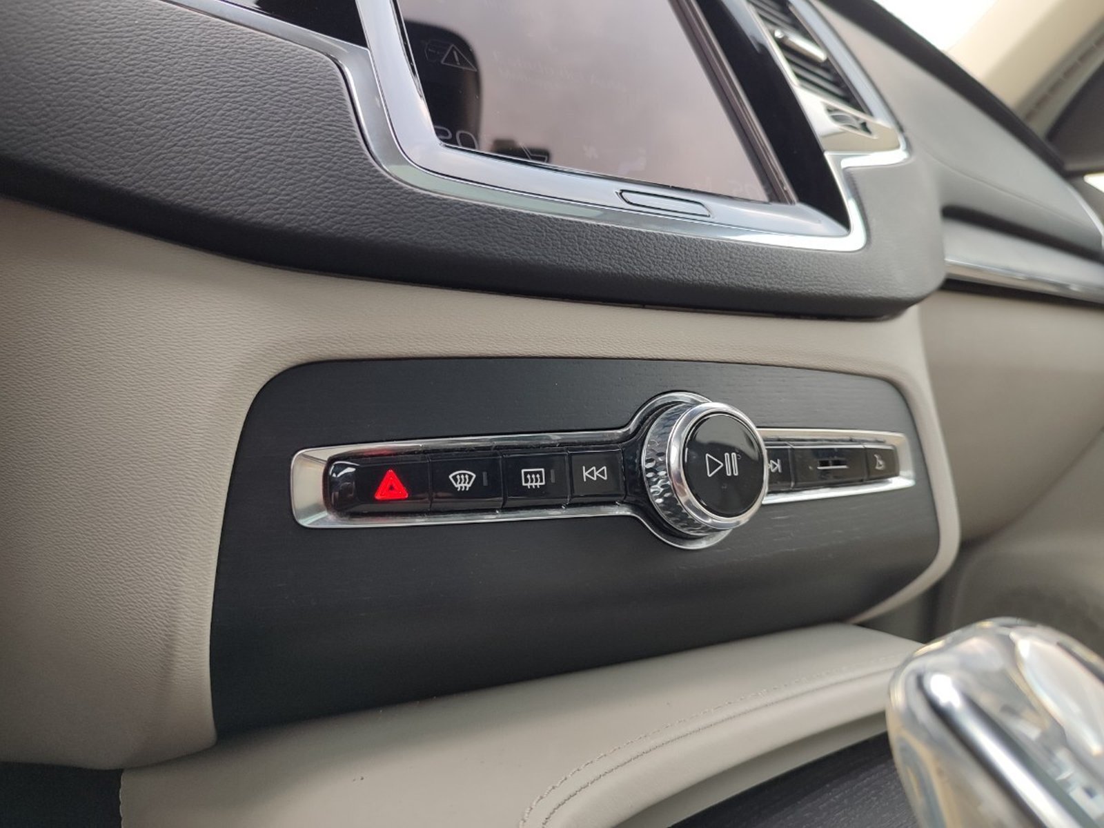 Volvo XC90 T8 INSCRIPTION 2.0 4WD 2020 - Imagen 14 de 17