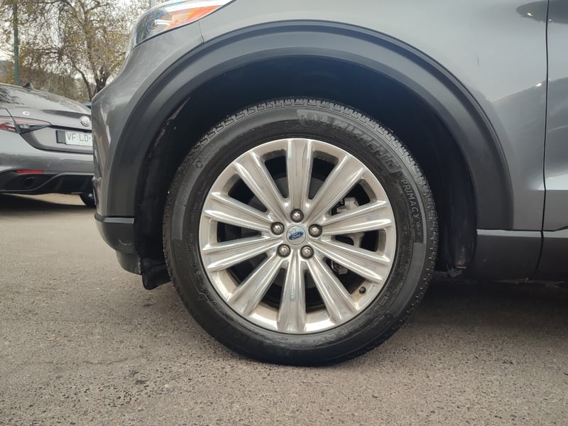 Ford EXPLORER LIMITED 2.3 4X2 2023 - Imagen 4 de 17