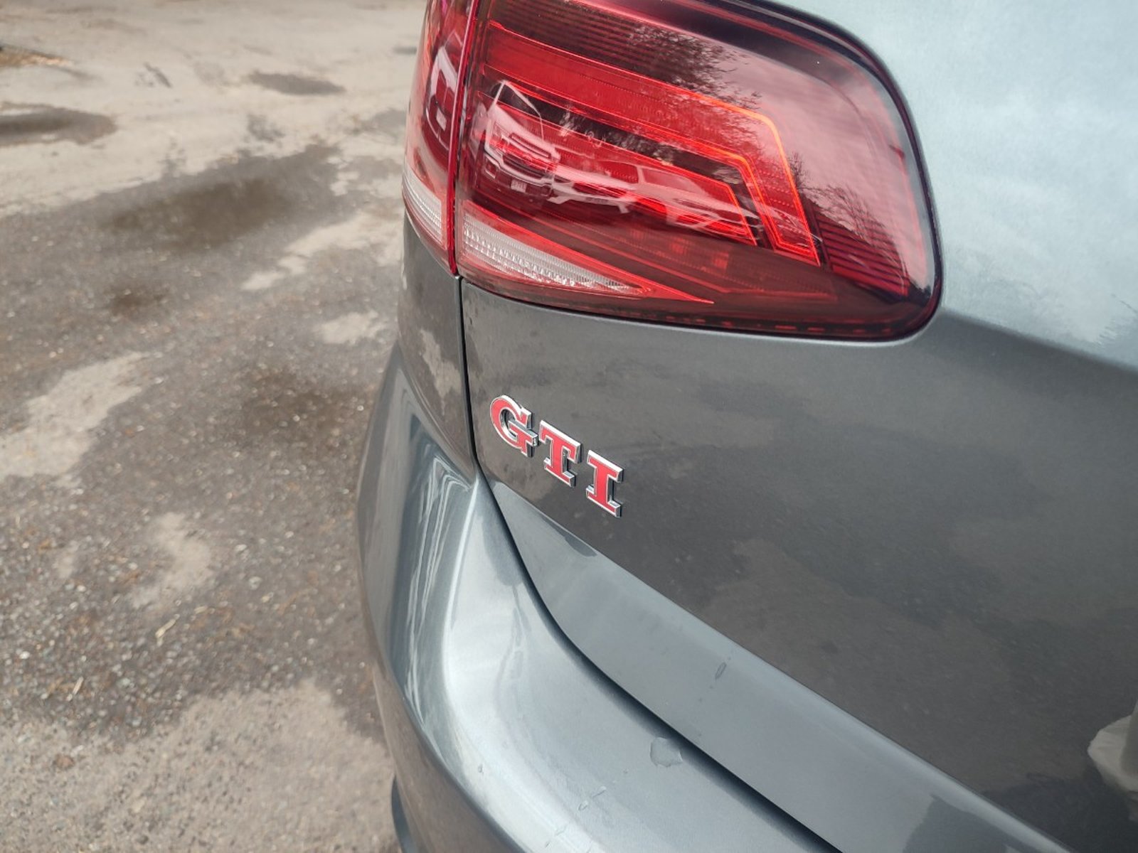 Volkswagen GOLF GTI 2.0 TSI DSG 2020 - Imagen 7 de 17