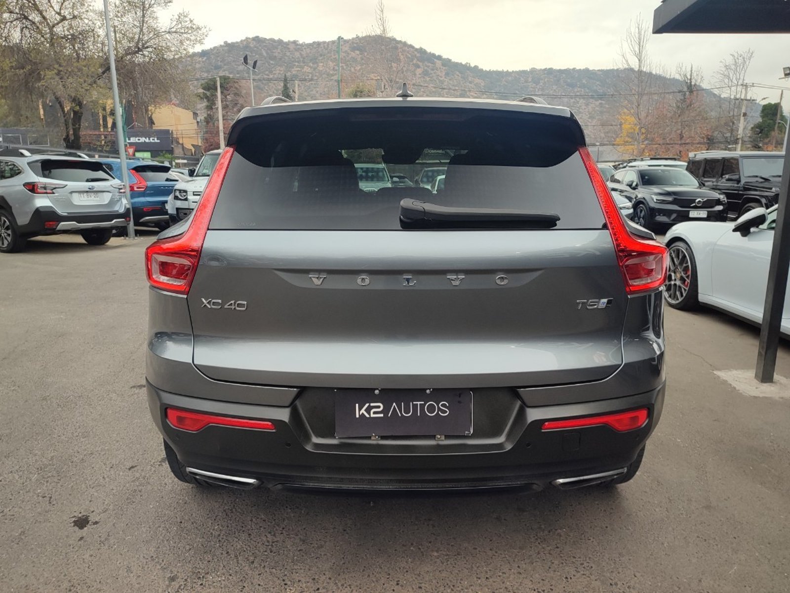VOLVO XC40 T5 R-DESIGN PLUS 2.0 AWD 2019 - Imagen 9 de 18