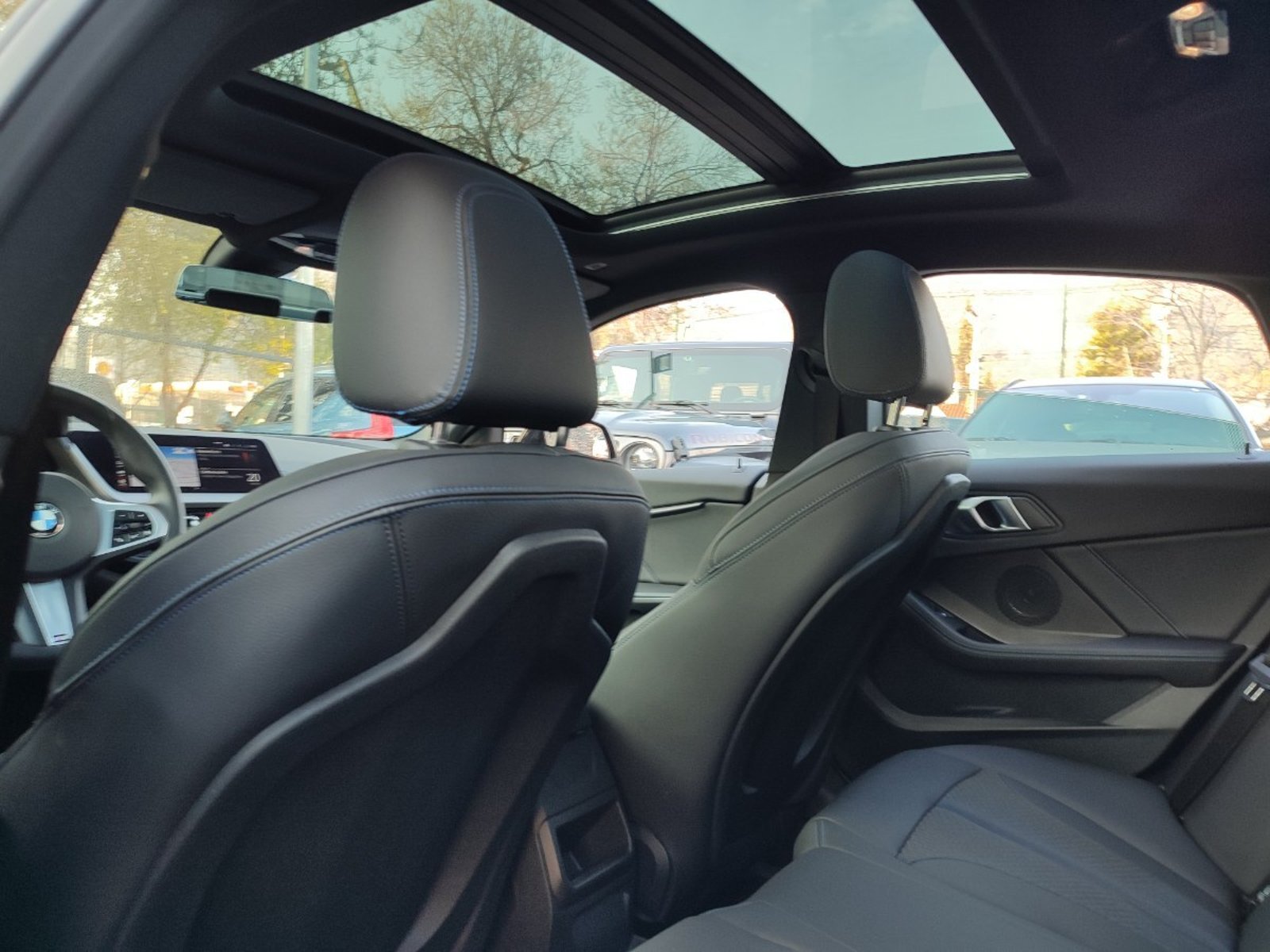 BMW 218I GRAN COUPE 1.5 AT 2025 - Imagen 9 de 17