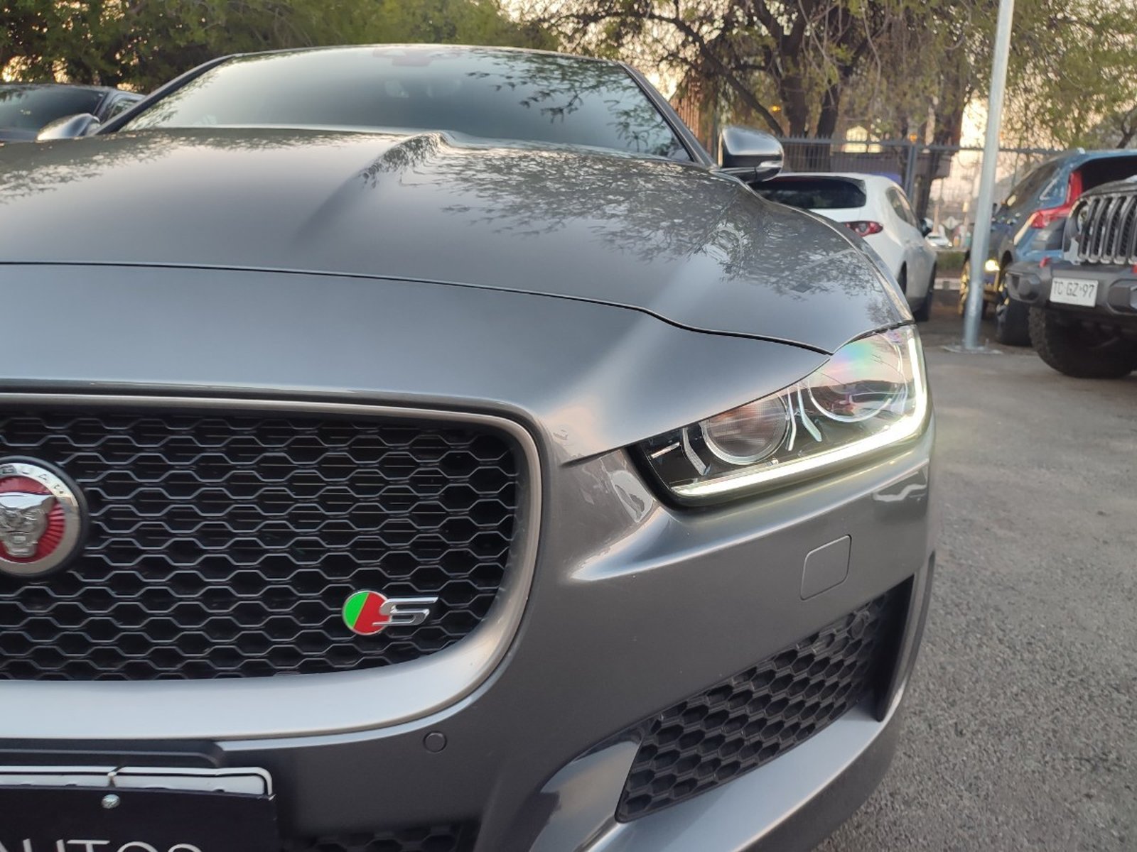 Jaguar XE S/C 3.0 S AT 2020 - Foto 3 de 16