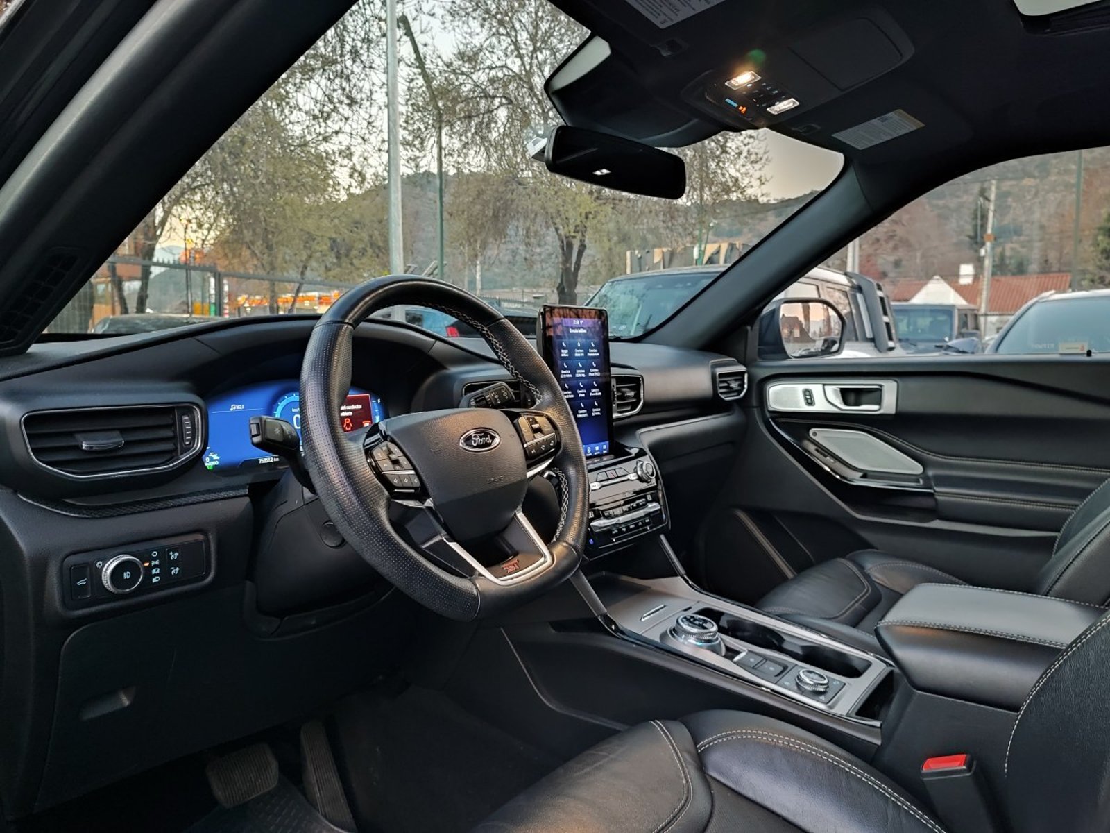 FORD EXPLORER ST 3.0 V6 4WD 2022 - Imagen 10 de 18