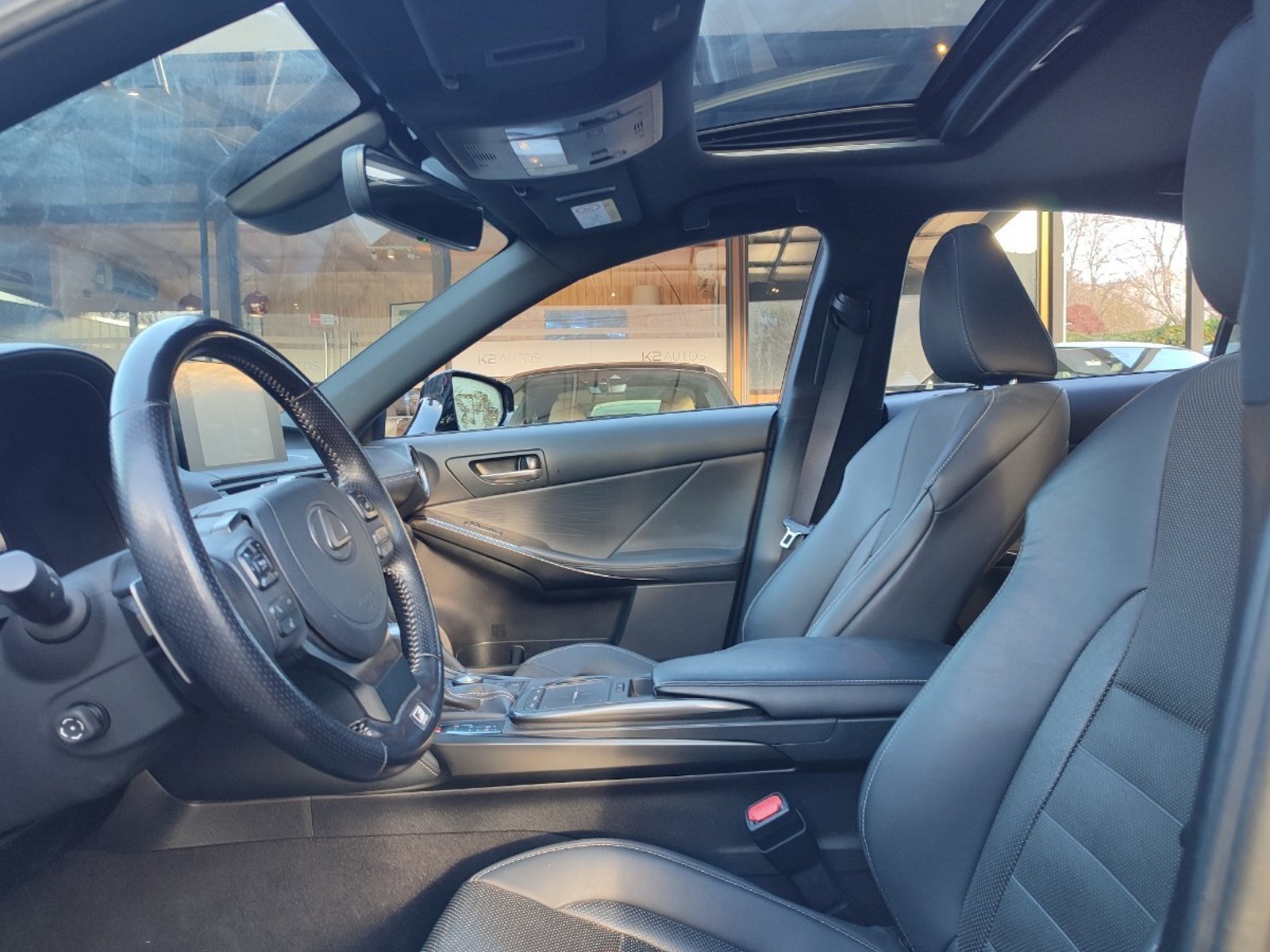 Lexus IS 300 F SPORT 2.0 2022 - Imagen 11 de 18