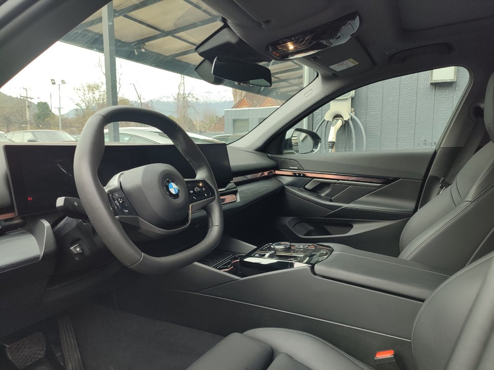 BMW 520I HERITAGE BERLINA 2.0 AT 2024 - Imagen 9 de 17