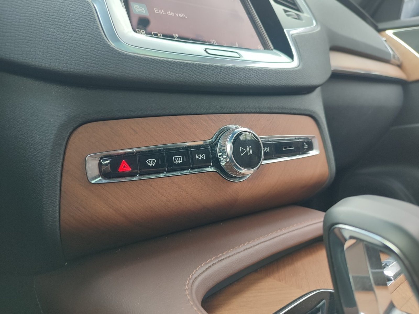 Volvo XC90 II B6 PLUS 2.0 4WD 2024 - Imagen 15 de 17