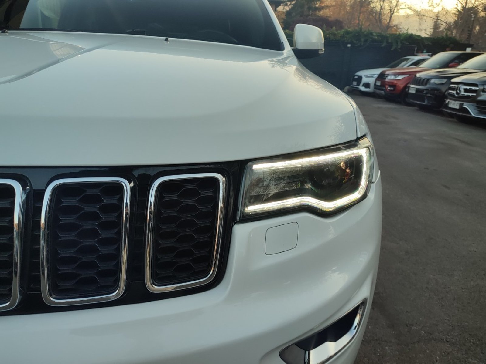 JEEP GRAND CHEROKEE LIMITED 3.6 4WD 2020 - Foto 3 de 18
