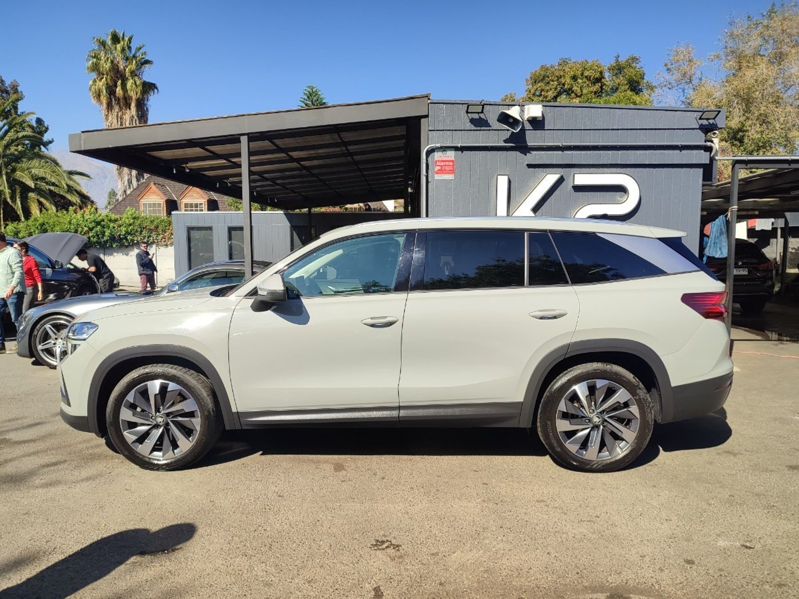 Skoda KODIAQ DESIGN 2.0 TSI 4X4 2025 - Imagen 5 de 17