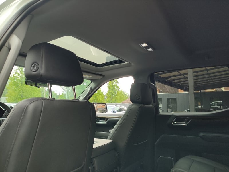 Chevrolet SILVERADO LT TRAILBOSS 5.3 4X4 2024 - Imagen 13 de 17