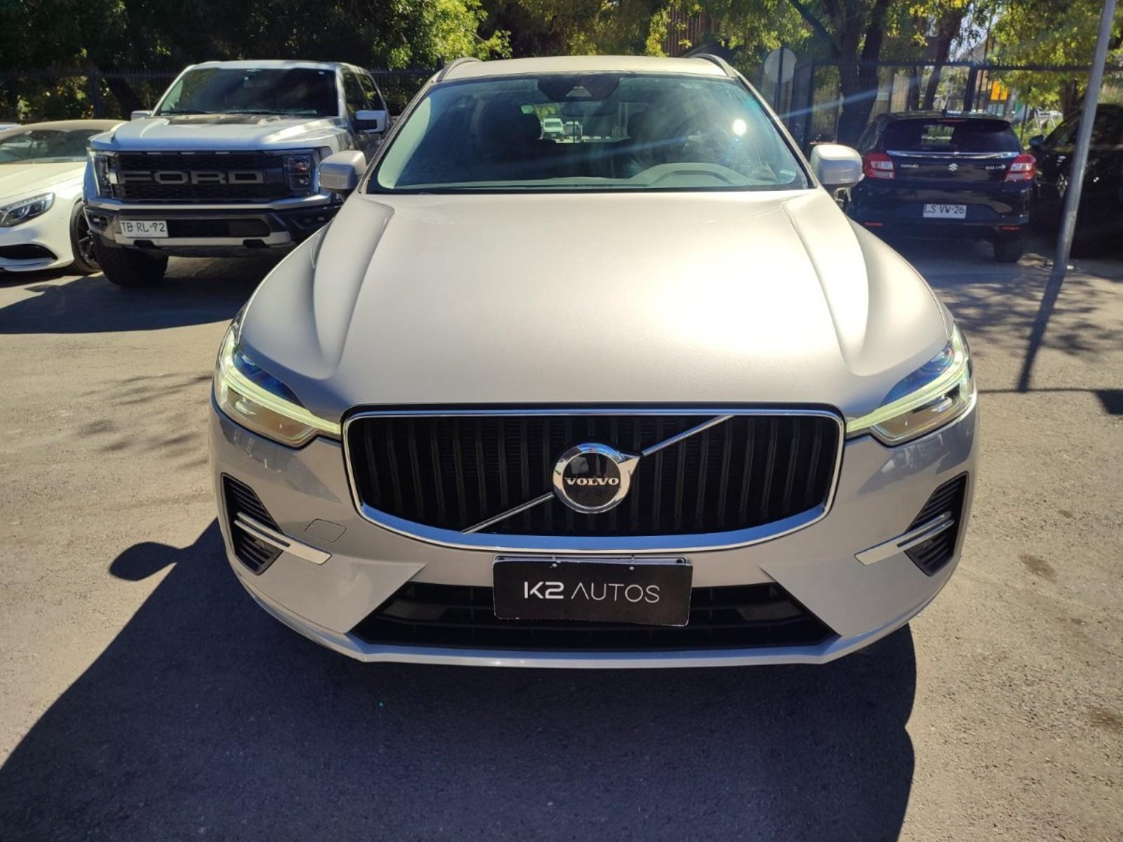 Volvo XC60 B5 II MOMENTUM 4WD 2022 - Foto 3 de 15