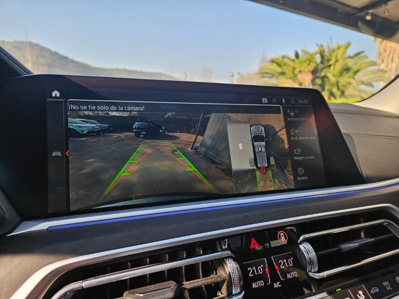 BMW X7 XDRIVE 40I PURE EXCELLENCE 2023 - Imagen 13 de 17