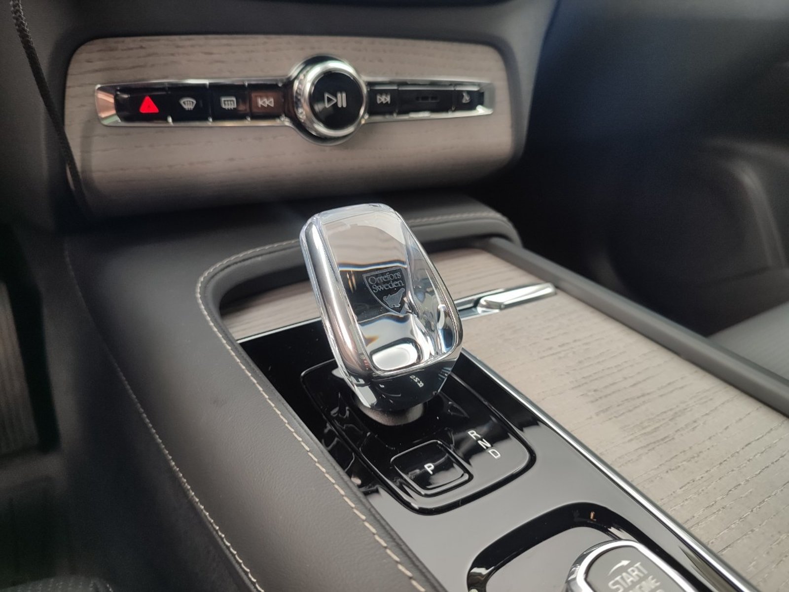 VOLVO XC90 T8 RECHARGE ULTIMATE 2.0 AWD 2024 - Imagen 15 de 18