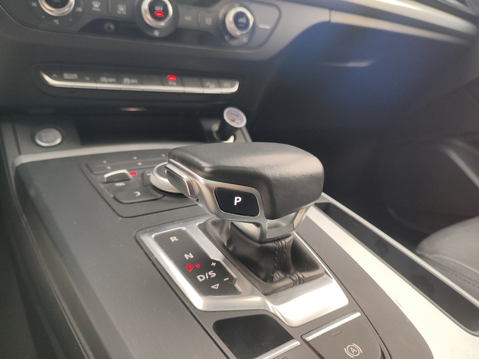 Audi Q5 SPORT 2.0 AT QUATTRO 2018 - Imagen 13 de 17