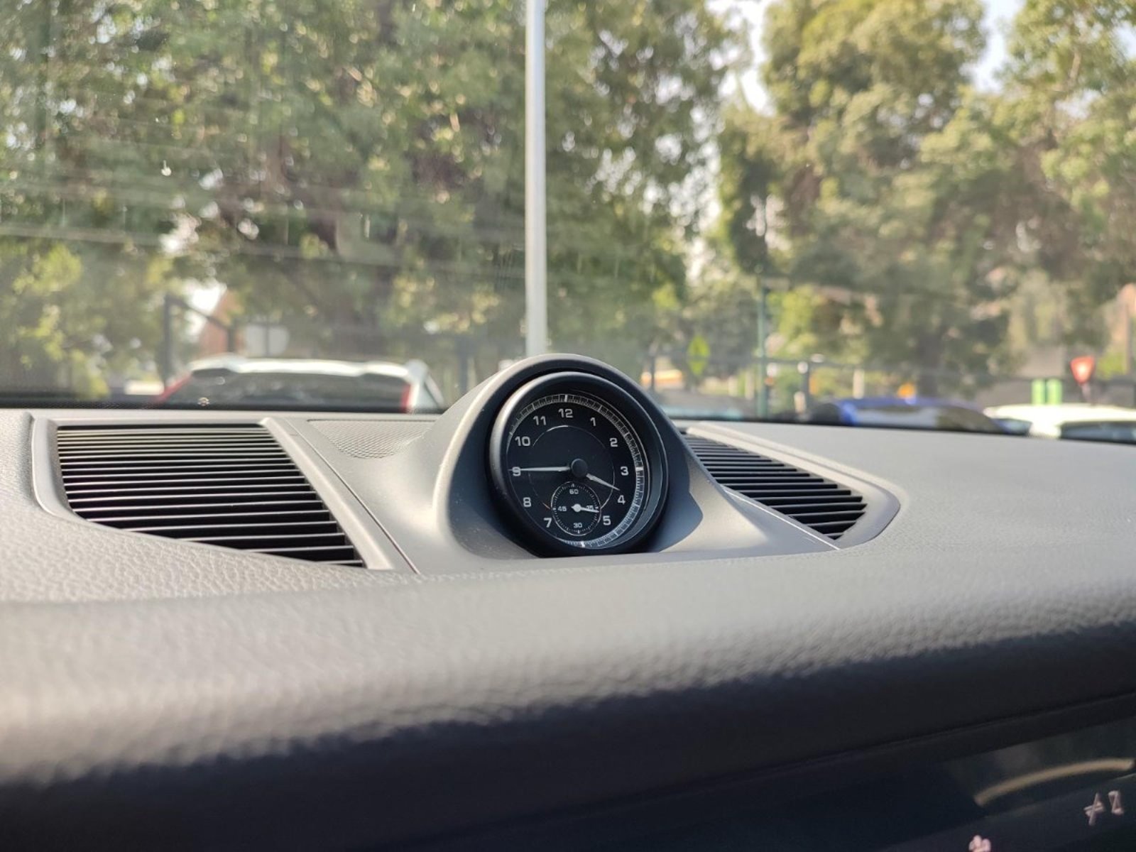 PORSCHE MACAN R4 III 4WD 2.0 2024 - Imagen 12 de 17