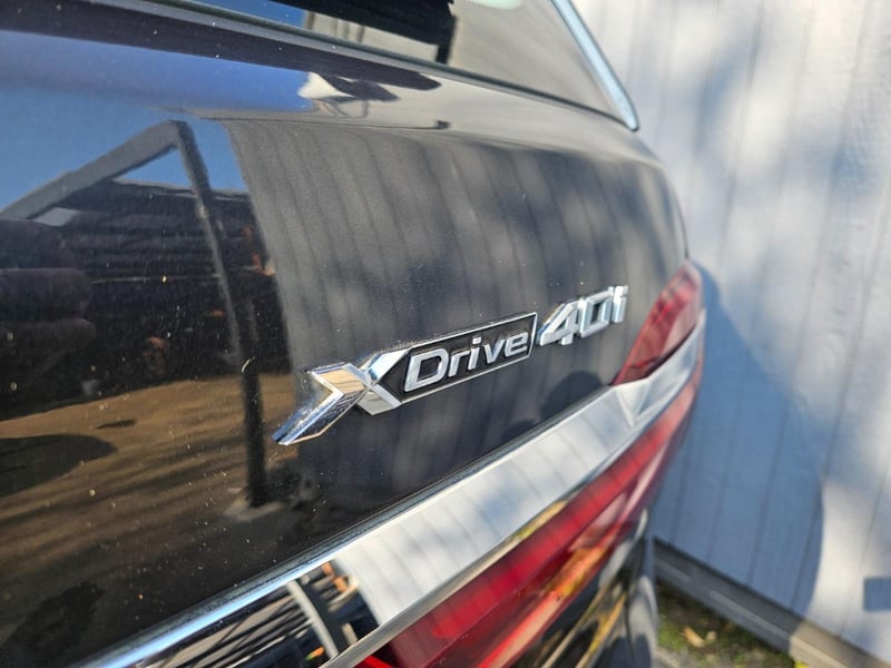 BMW X7 XDRIVE 40I PURE EXCELLENCE 2023 - Imagen 8 de 17