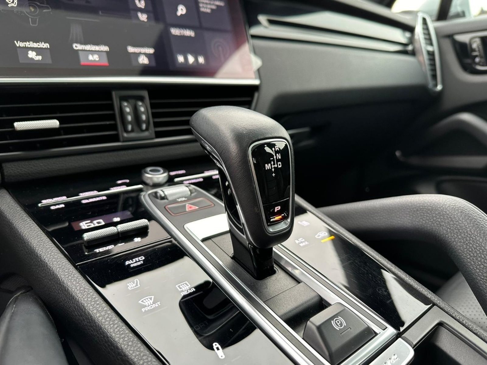 PORSCHE CAYENNE COUPE E3 3.0T V6 AWD 2020 - Imagen 13 de 18