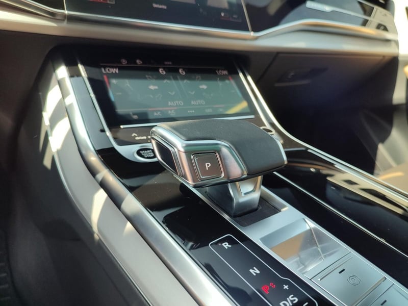 Audi Q8 55 TFSI QUATTRO 3.0 STRONIC 2025 - Imagen 14 de 18