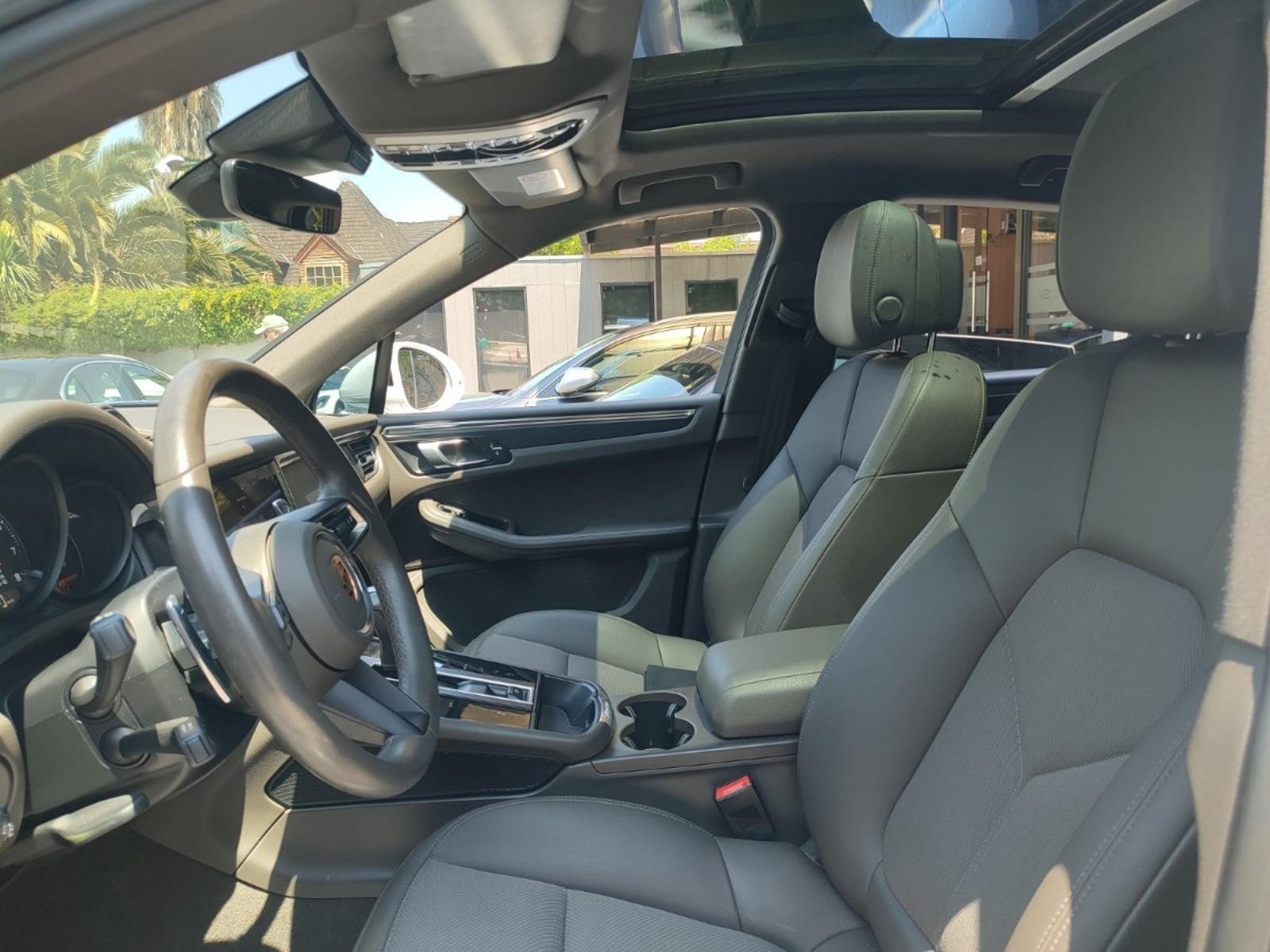 Porsche MACAN R4 III 4WD 2.0 2023 - Imagen 9 de 17
