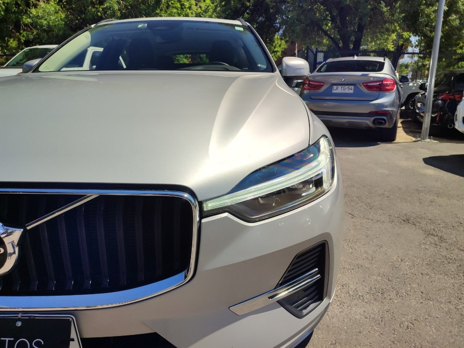 Volvo XC60 II B5 MOMENTUM 2.0 4WD 2022 - Foto 3 de 19