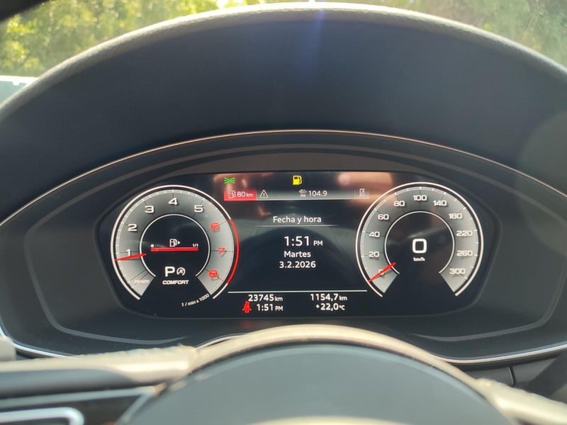 Audi A4 35 TFSI 2.0 DARK EDITION 2024 - Imagen 16 de 16