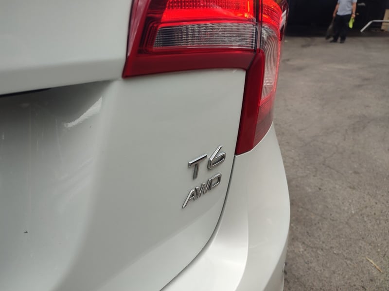 Volvo S60 T6 RDESIGN 4WD 2.0 2018 - Imagen 7 de 16