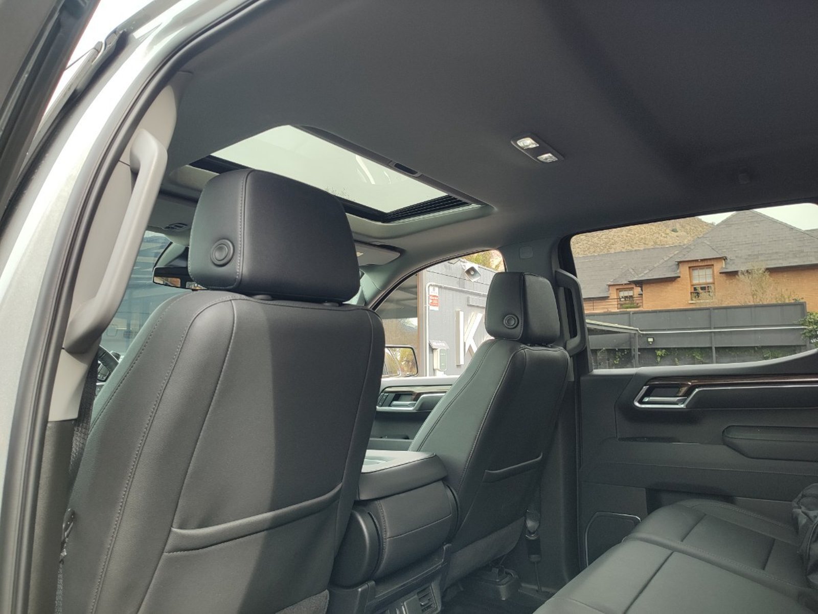Chevrolet SILVERADO TRAIL BOSS Z71 5.3 4X4 2026 - Imagen 10 de 18