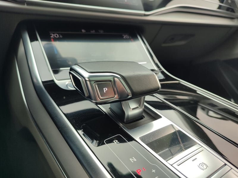 Audi Q8 45 TDI SPORT 3.0 QUATTRO 2020 - Imagen 14 de 18