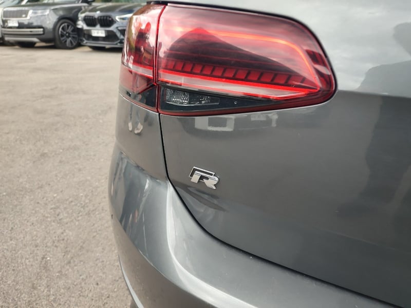 Volkswagen GOLF R 2.0 TSI 4MOTION 2021 - Imagen 8 de 16