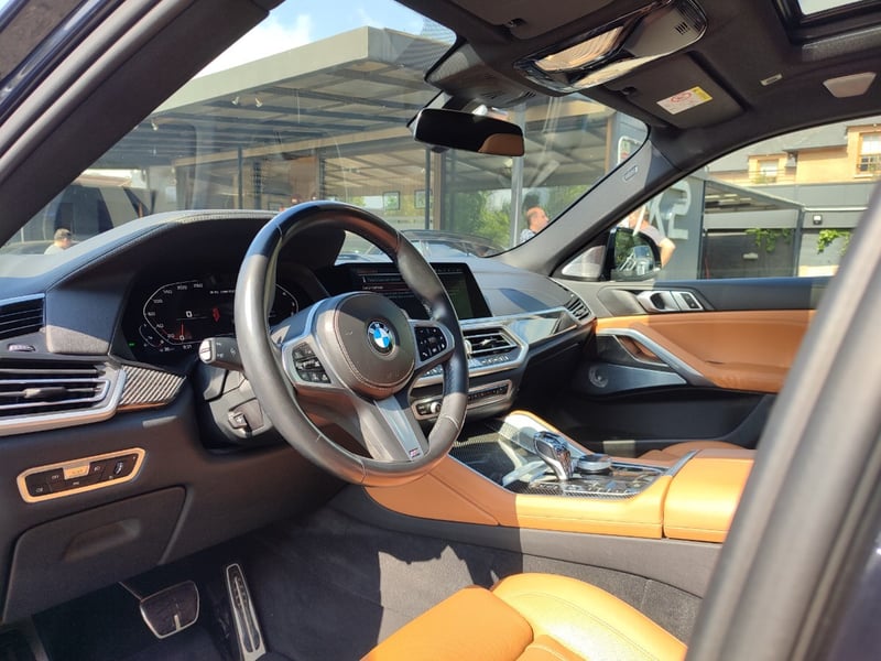 BMW X6 M50I XDRIVE 4.4 V8 2023 - Imagen 10 de 19