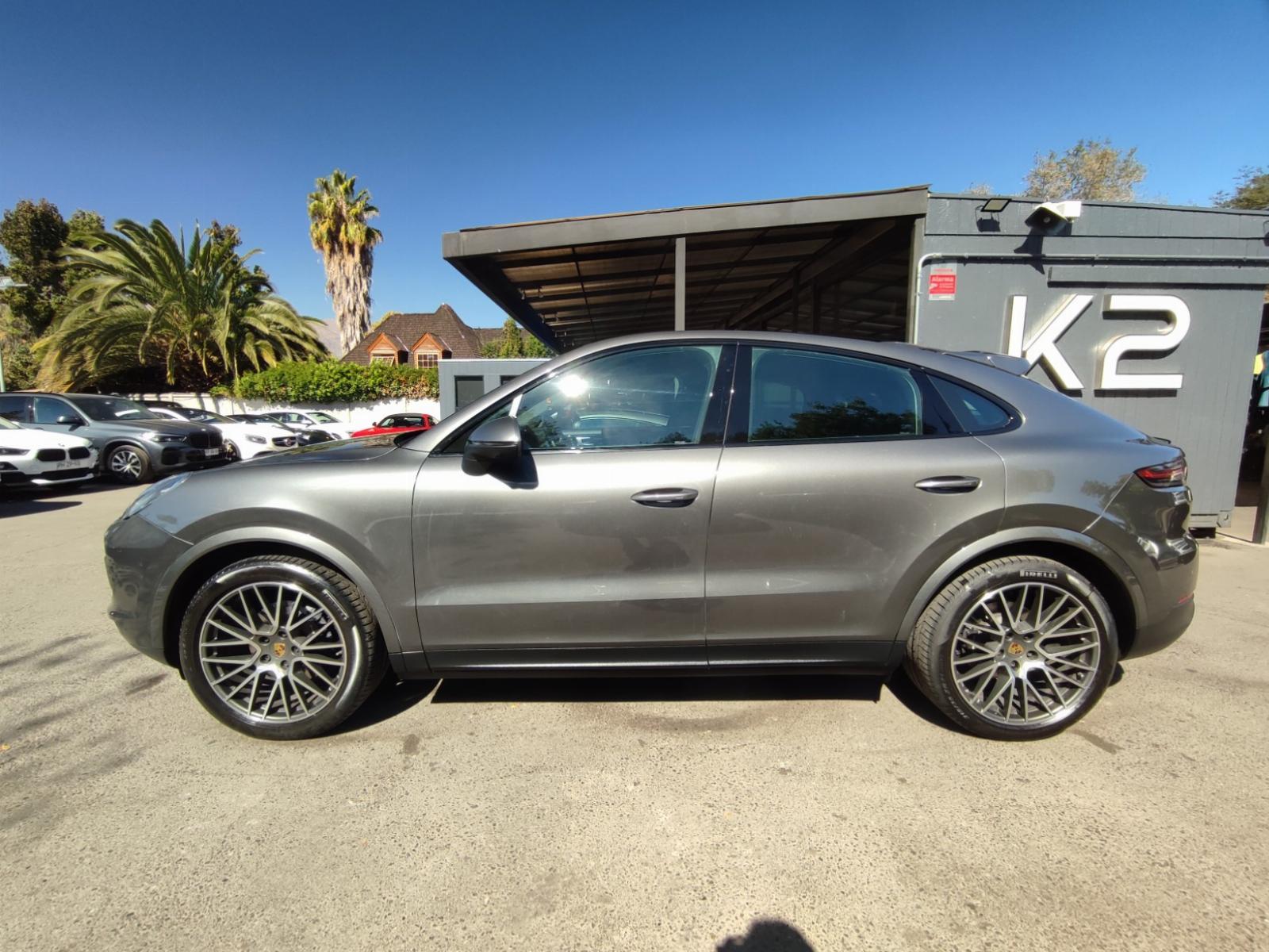 Porsche CAYENNE COUPE E3 3.0T V6 AWD 2022 - Foto 4 de 18