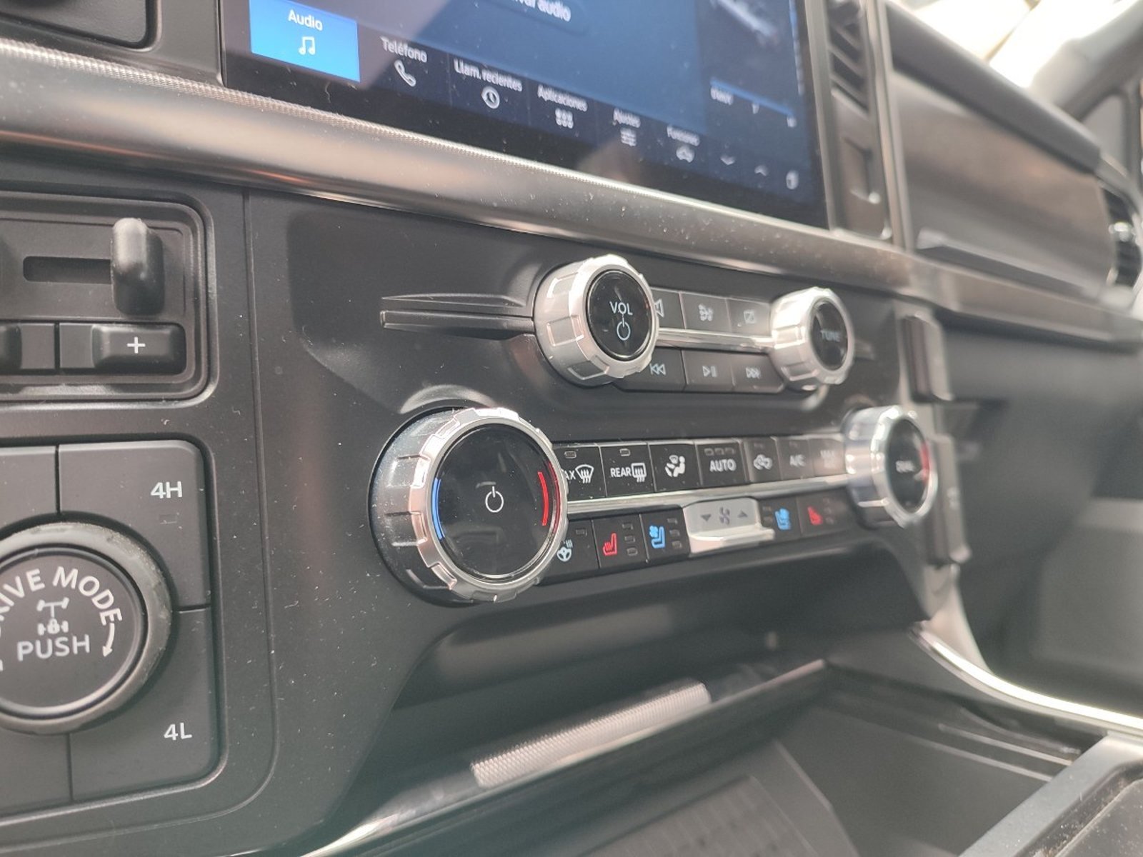 Ford F-150 PLATINUM 3.5 4X4 2025 - Imagen 16 de 18