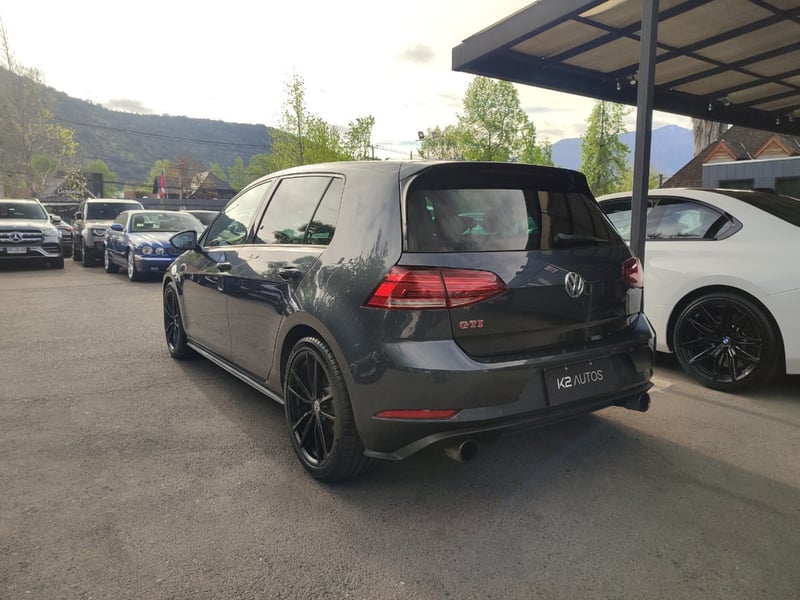 Volkswagen GOLF GTI 2.0 TSI DSG 2018 - Imagen 6 de 16