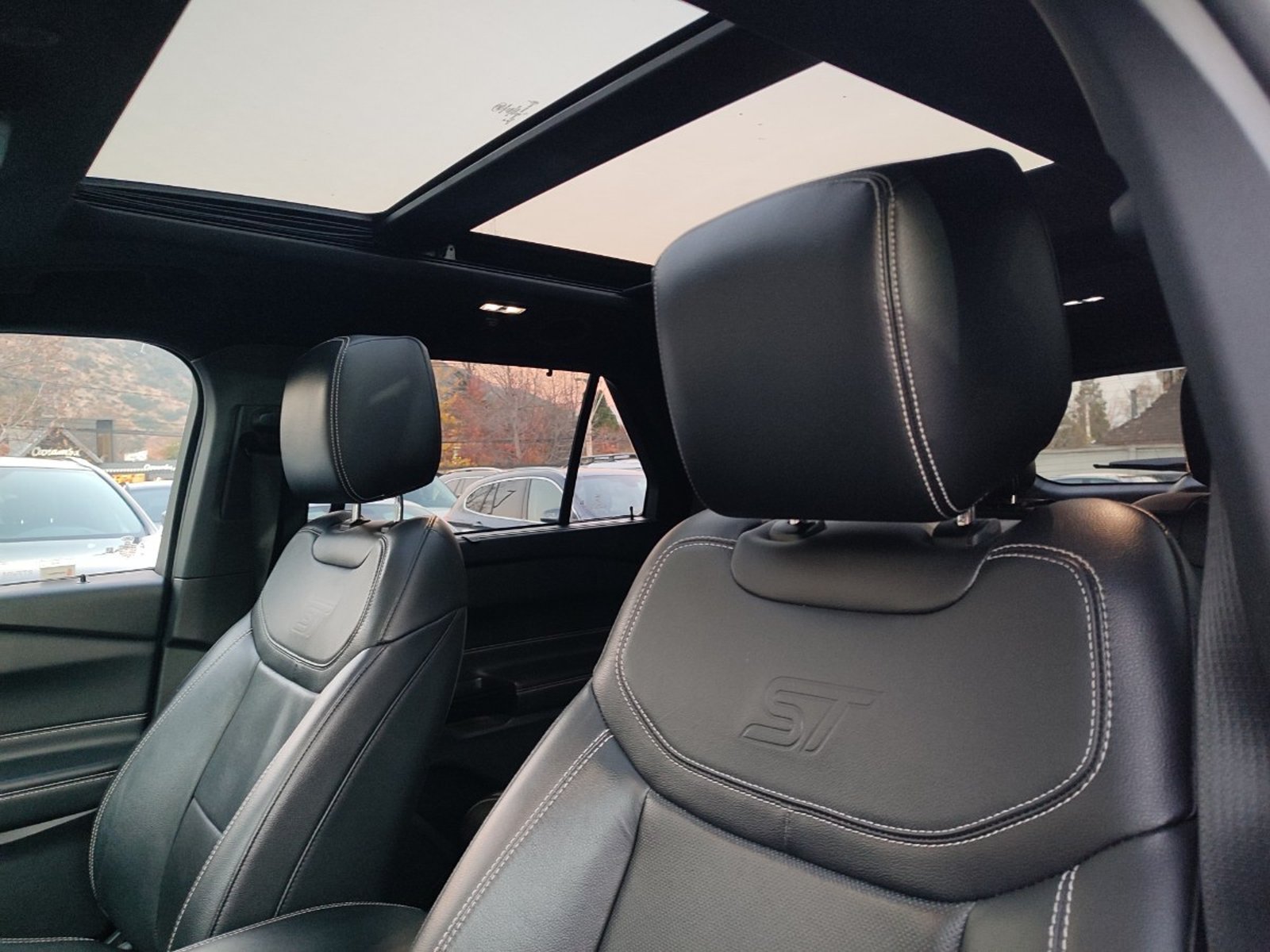FORD EXPLORER ST 3.0 V6 4WD 2022 - Imagen 12 de 18