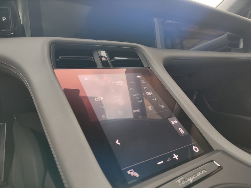 Porsche TAYCAN TURBO 4WD 2021 - Imagen 13 de 18