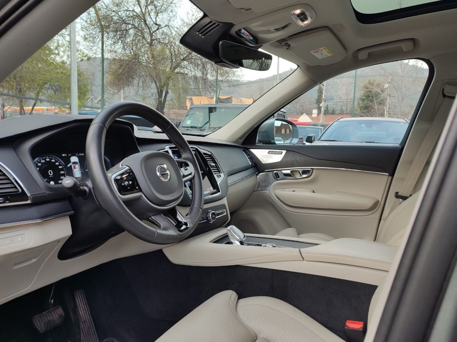 Volvo XC90 T8 INSCRIPTION 2.0 4WD 2020 - Imagen 10 de 17