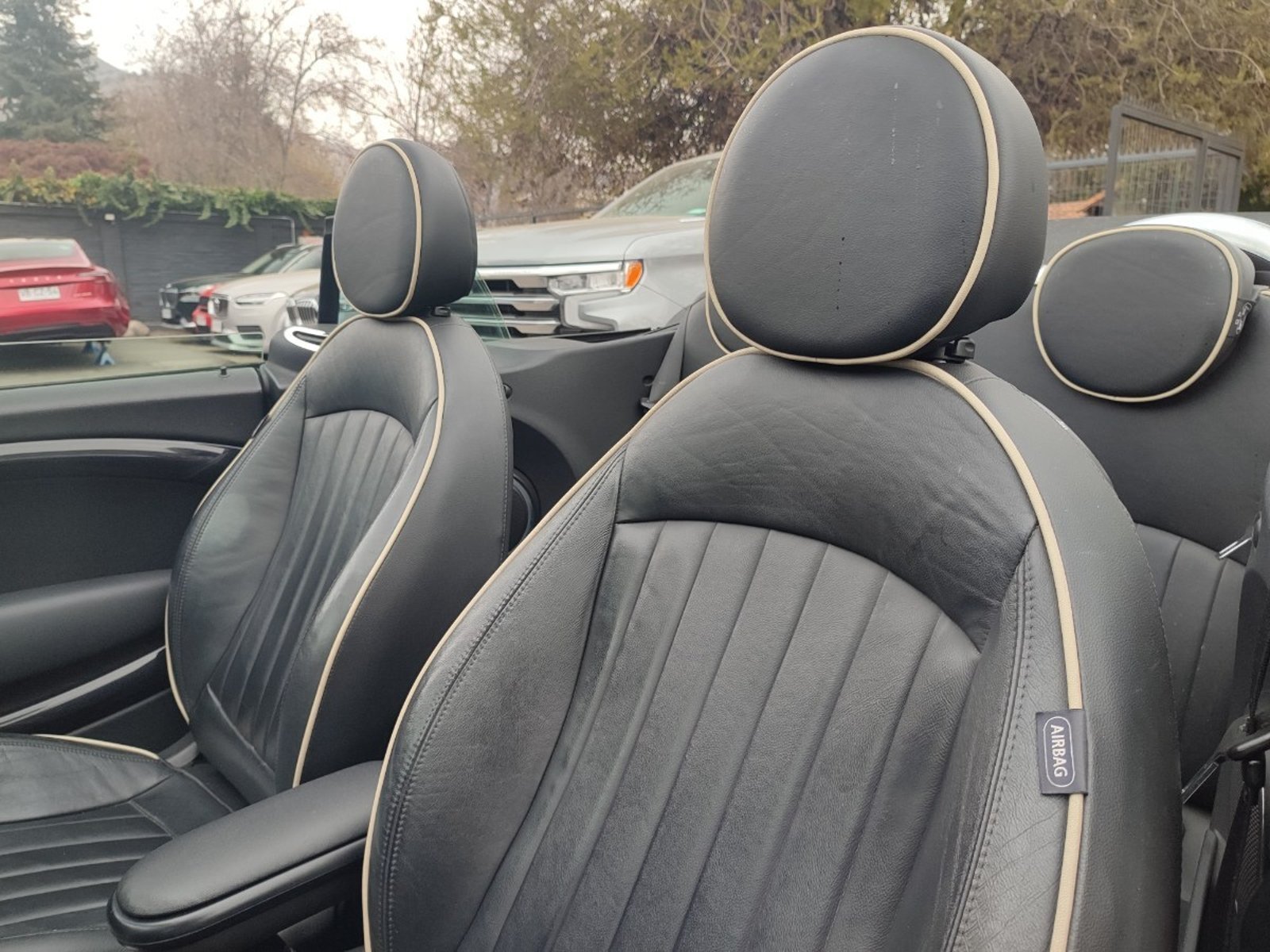 Mini COOPER S CABRIOLET 1.6 MT 2011 - Imagen 13 de 17