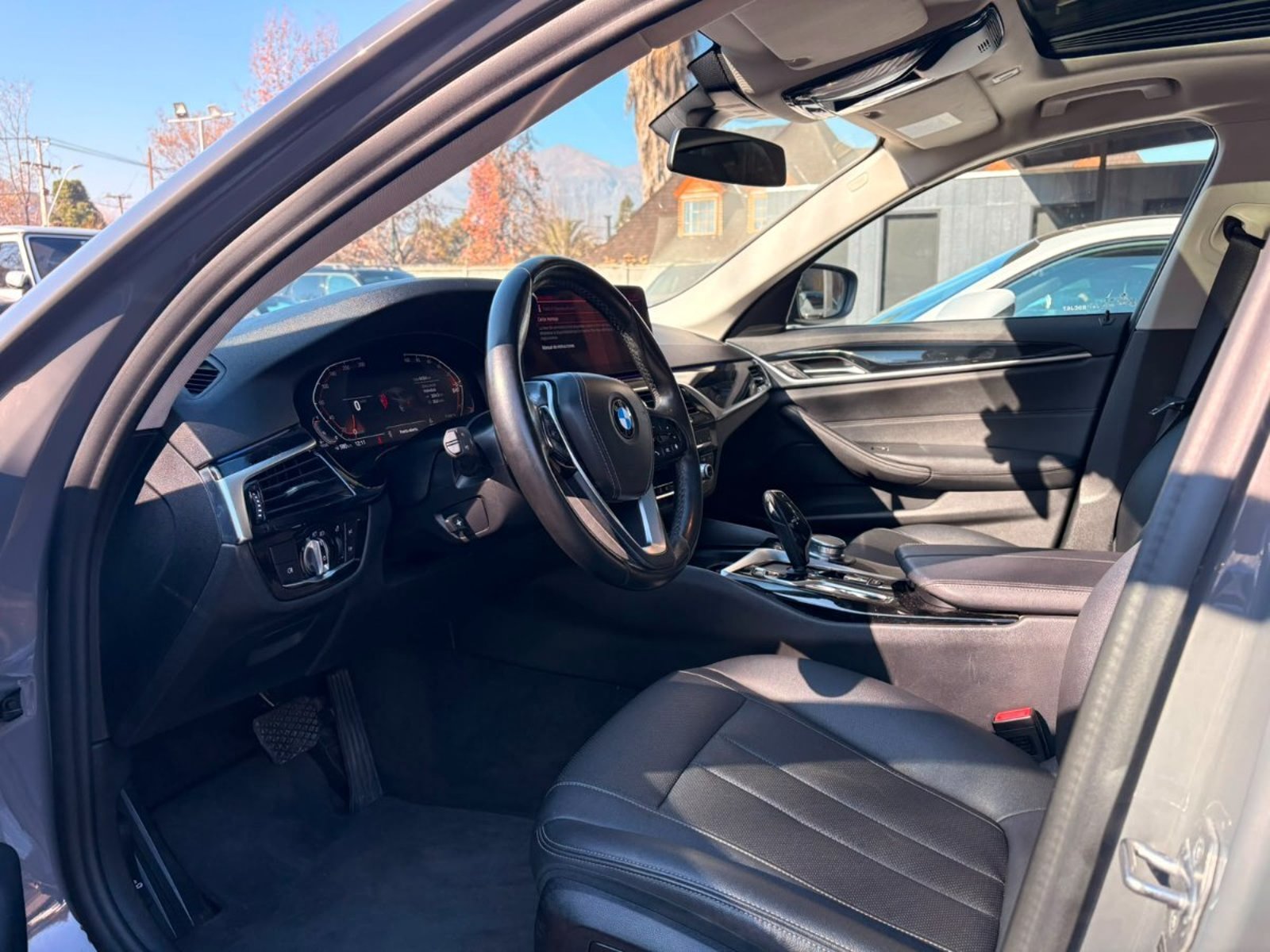BMW 520D HERITAGE 2.0 AT 2021 - Imagen 16 de 17