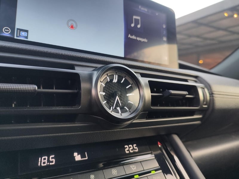 Lexus IS300 F SPORT 2.0 2024 - Imagen 12 de 17